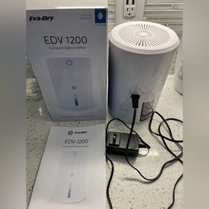 Compact Dehumidifier